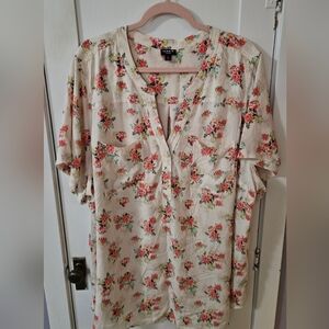Torrid Floral Top Size 4